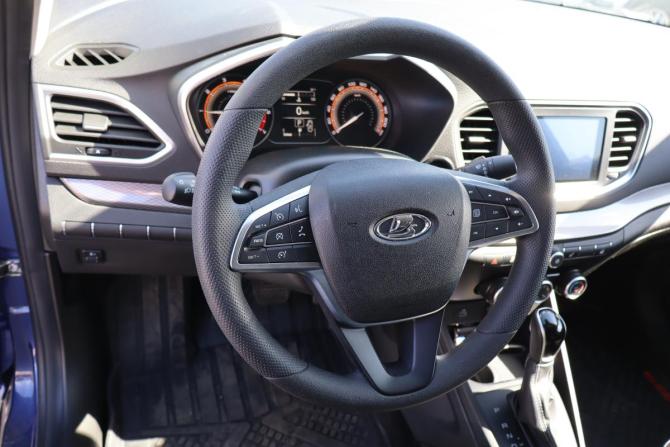 Lada (ВАЗ) Vesta I Рестайлинг (NG) с пробегом 2025 года, цена 1 249 000 рублей, 12000 км, седан, Автокод Объявления