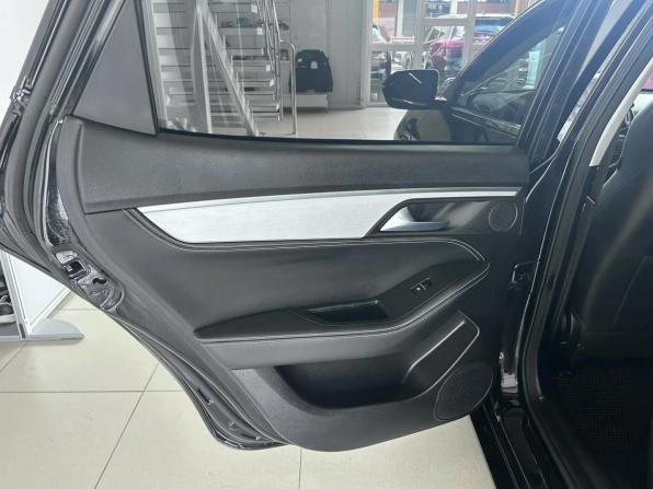 JAC J7 I с пробегом 2023 года, цена 1 430 000 рублей, 38200 км, хэтчбек, Автокод Объявления