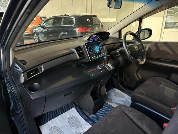 Honda Freed I Рестайлинг с пробегом 2011 года, цена 950 000 рублей, 148802 км, компактвэн, Автокод Объявления