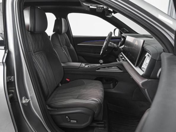 Geely Monjaro I Рестайлинг 2 с пробегом 2025 года, цена 3 799 000 рублей, 4794 км, внедорожник, Автокод Объявления