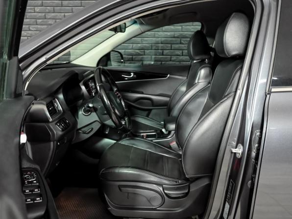 Kia Sorento III Prime Рестайлинг с пробегом 2019 года, цена 2 500 000 рублей, 176355 км, внедорожник, Автокод Объявления