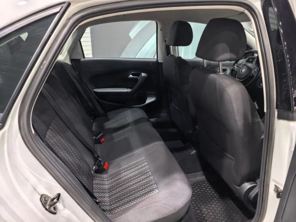 Volkswagen Polo V Рестайлинг с пробегом 2016 года, цена 1 245 000 рублей, 59062 км, седан, Автокод Объявления