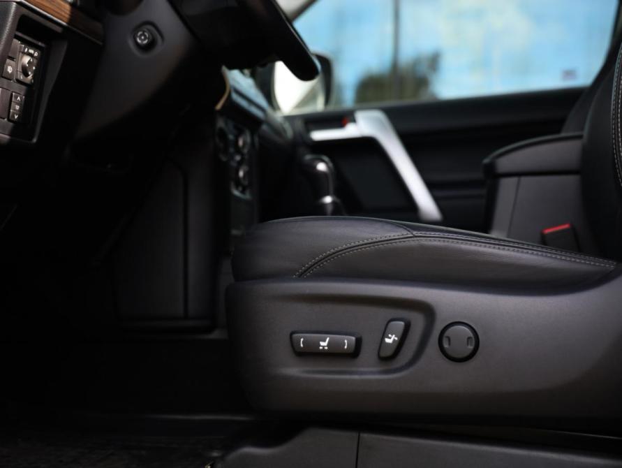 Toyota Land Cruiser Prado 150 Series Рестайлинг 2 Санкт-Петербург  - изображение 28