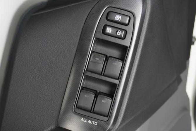 Toyota Land Cruiser Prado 150 Series с пробегом 2011 года, цена 2 480 000 рублей, 318735 км, внедорожник, Автокод Объявления