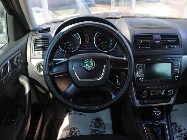 Skoda Yeti I с пробегом 2013 года, цена 700 000 рублей, 220315 км, внедорожник, Автокод Объявления