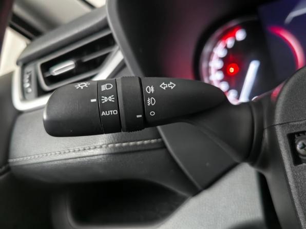 Toyota RAV4 V (XA50) с пробегом 2021 года, цена 3 555 000 рублей, 91981 км, внедорожник, Автокод Объявления
