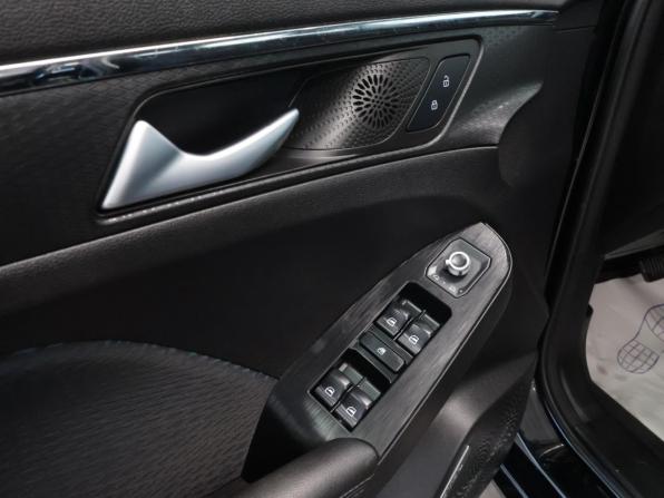 Haval Jolion I с пробегом 2023 года, цена 1 732 000 рублей, 61468 км, внедорожник, Автокод Объявления