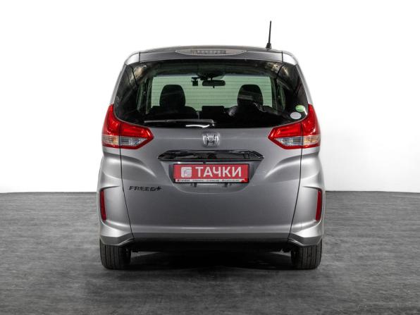 Honda Freed II с пробегом 2018 года, цена 1 375 000 рублей, 119526 км, компактвэн, Автокод Объявления
