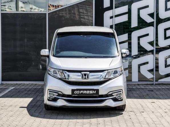 Honda Stepwgn V с пробегом 2015 года, цена 1 998 000 рублей, 113027 км, минивэн, Автокод Объявления