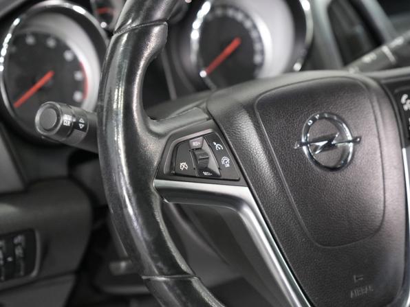 Opel Astra J Рестайлинг с пробегом 2014 года, цена 940 000 рублей, 116000 км, седан, Автокод Объявления