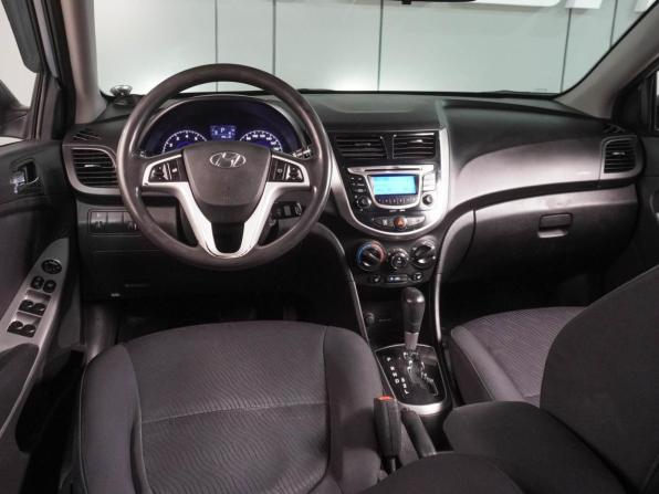 Hyundai Solaris I с пробегом 2012 года, цена 749 000 рублей, 218965 км, седан, Автокод Объявления