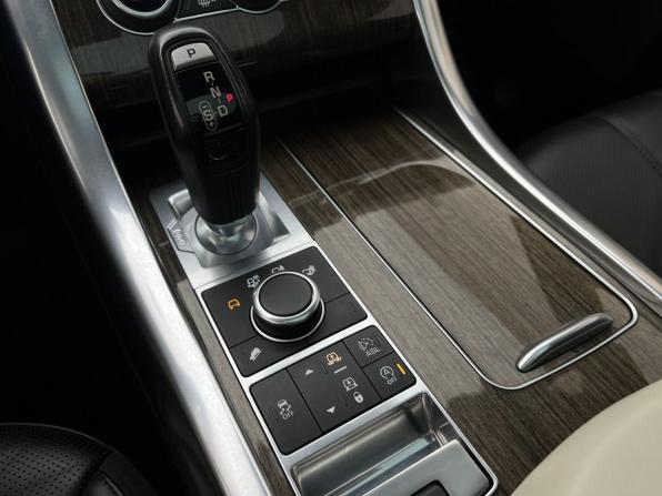 Land Rover Range Rover Sport II с пробегом 2016 года, цена 3 400 000 рублей, 111000 км, внедорожник, Автокод Объявления
