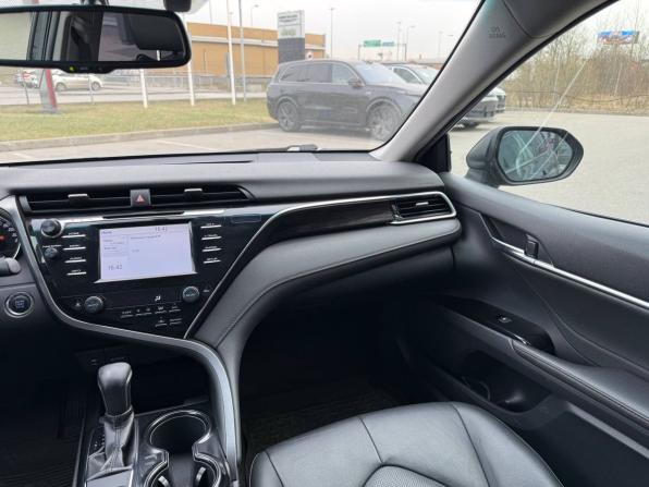 Toyota Camry VIII (XV70) с пробегом 2020 года, цена 1 935 000 рублей, 237600 км, седан, Автокод Объявления