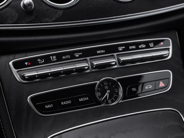 Mercedes-Benz E-Класс V (W213 S213 C238) с пробегом 2019 года, цена 3 449 000 рублей, 109320 км, седан, Автокод Объявления