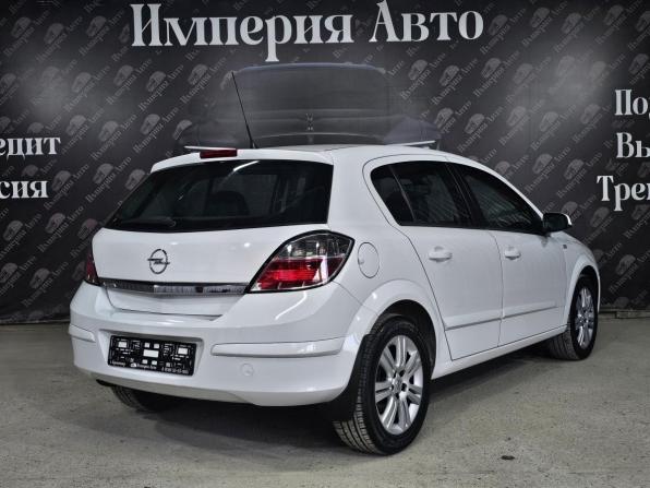 Opel Astra H Рестайлинг с пробегом 2009 года, цена 700 000 рублей, 124013 км, хэтчбек, Автокод Объявления
