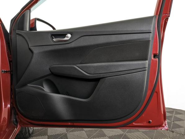Hyundai Solaris II Рестайлинг с пробегом 2021 года, цена 1 550 000 рублей, 64845 км, седан, Автокод Объявления