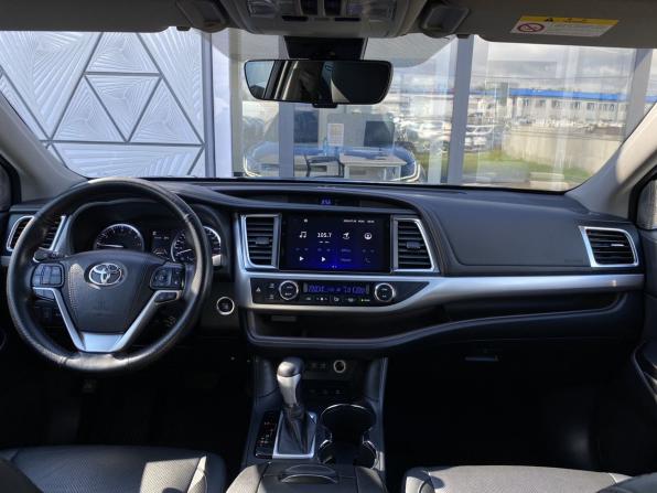 Toyota Highlander IV (XU70) с пробегом 2025 года, цена 3 999 000 рублей, 77104 км, внедорожник, Автокод Объявления