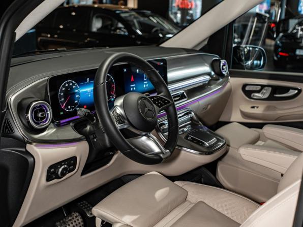 Mercedes-Benz V-Класс III (W447) Рестайлинг 2 с пробегом 2024 года, цена 14 317 000 рублей, 100 км, минивэн, Автокод Объявления