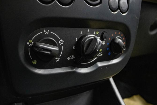 Renault Sandero I с пробегом 2012 года, цена 499 000 рублей, 97625 км, хэтчбек, Автокод Объявления
