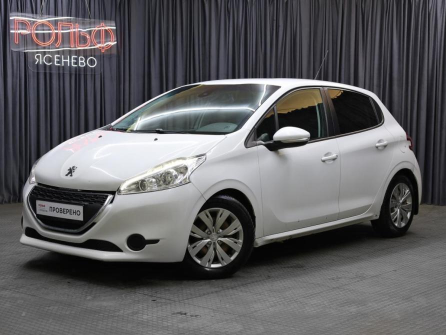Peugeot 208 I Москва  - изображение 1