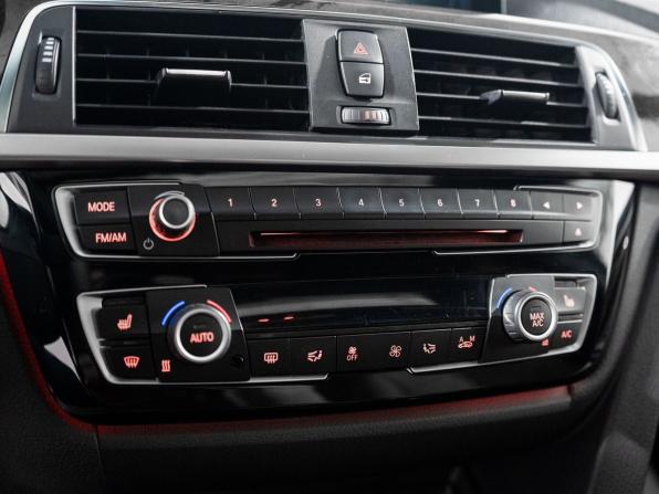 BMW 3 серии VI (F3x) Рестайлинг с пробегом 2016 года, цена 2 328 500 рублей, 119503 км, седан, Автокод Объявления