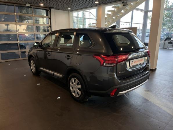 Mitsubishi Outlander III Рестайлинг 2 с пробегом 2017 года, цена 1 737 000 рублей, 129159 км, внедорожник, Автокод Объявления