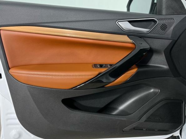 Lada (ВАЗ) Vesta I Рестайлинг (NG) с пробегом 2024 года, цена 1 625 000 рублей, 11791 км, универсал, Автокод Объявления