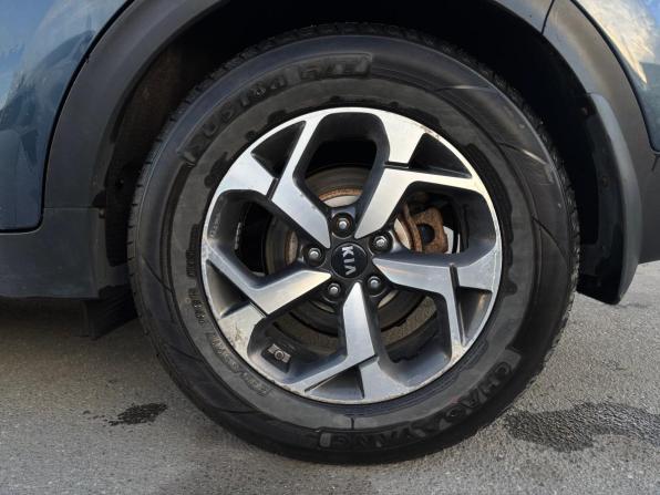 Kia Sportage IV Рестайлинг с пробегом 2019 года, цена 1 799 000 рублей, 183000 км, внедорожник, Автокод Объявления