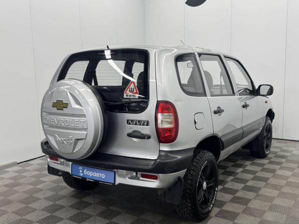 Chevrolet Niva I с пробегом 2004 года, цена 420 000 рублей, 111474 км, внедорожник, Автокод Объявления