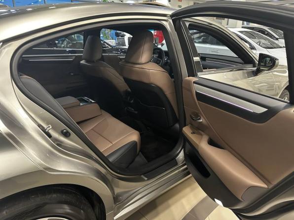 Новый Lexus ES VII Рестайлинг 2 2025 года, цена 6 150 000 рублей, седан, Автокод Объявления