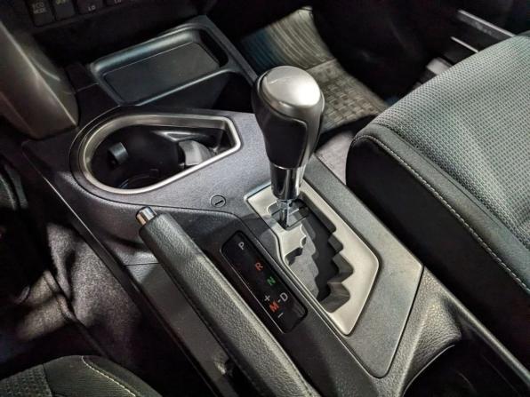 Toyota RAV4 IV (XA40) Рестайлинг с пробегом 2019 года, цена 2 550 000 рублей, 139627 км, внедорожник, Автокод Объявления