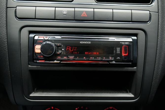 Volkswagen Polo V Рестайлинг с пробегом 2016 года, цена 997 000 рублей, 86000 км, седан, Автокод Объявления