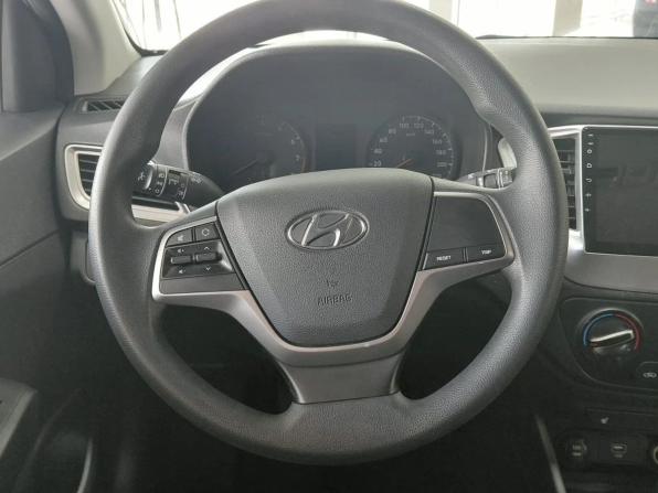 Hyundai Solaris II с пробегом 2019 года, цена 1 199 000 рублей, 101232 км, седан, Автокод Объявления