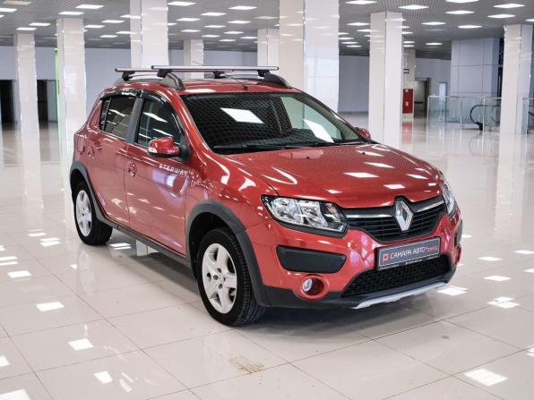 Renault Sandero II с пробегом 2015 года, цена 974 000 рублей, 68292 км, хэтчбек, Автокод Объявления
