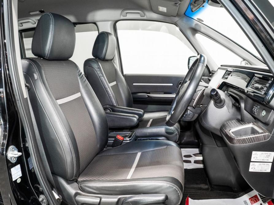 Honda Stepwgn V Чита  - изображение 7