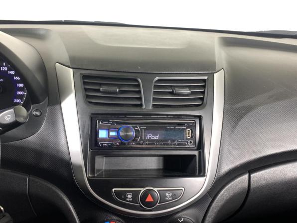 Hyundai Solaris I с пробегом 2011 года, цена 590 000 рублей, 138794 км, седан, Автокод Объявления