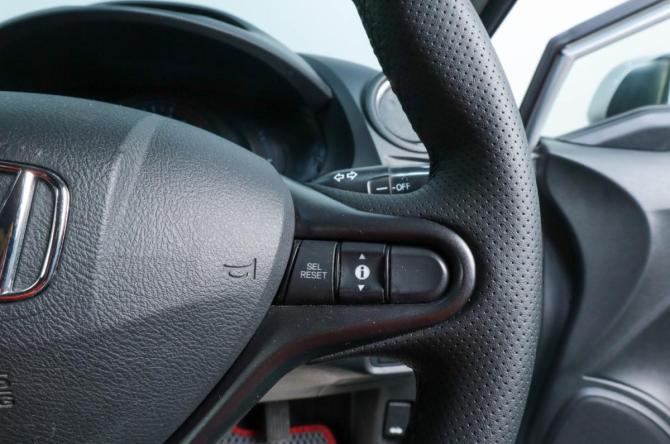 Honda Insight II с пробегом 2012 года, цена 899 000 рублей, 220000 км, хэтчбек, Автокод Объявления