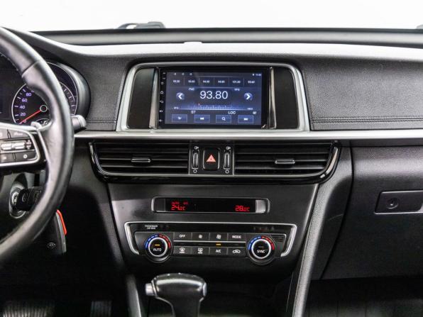 Kia Optima IV Рестайлинг с пробегом 2018 года, цена 1 240 000 рублей, 233788 км, седан, Автокод Объявления