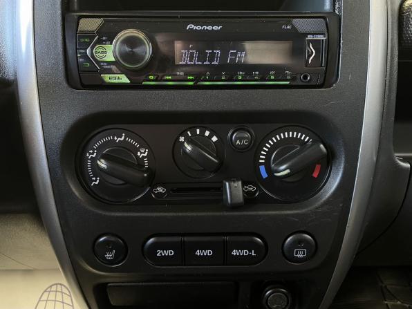 Suzuki Jimny III Рестайлинг 1 с пробегом 2008 года, цена 827 000 рублей, 191348 км, внедорожник, Автокод Объявления