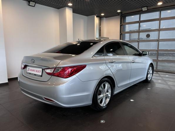 Hyundai Sonata VI (YF) с пробегом 2010 года, цена 860 000 рублей, 262012 км, седан, Автокод Объявления