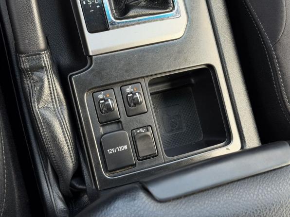 Toyota Land Cruiser Prado 150 Series Рестайлинг 1 с пробегом 2015 года, цена 3 615 000 рублей, 185267 км, внедорожник, Автокод Объявления