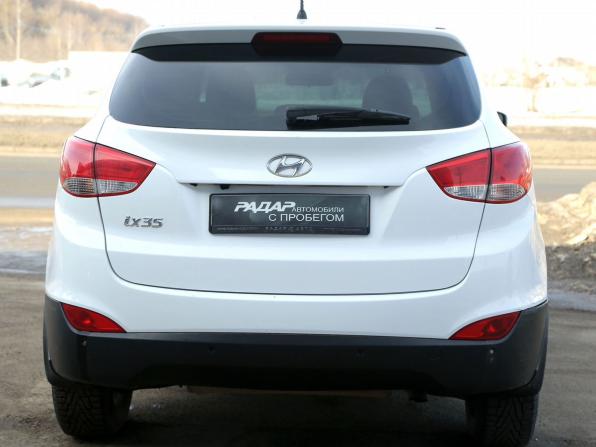 Hyundai ix35 I Рестайлинг с пробегом 2015 года, цена 955 000 рублей, 311900 км, внедорожник, Автокод Объявления