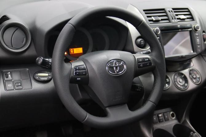 Toyota RAV4 III (XA30) Рестайлинг с пробегом 2012 года, цена 1 195 950 рублей, 199978 км, внедорожник, Автокод Объявления