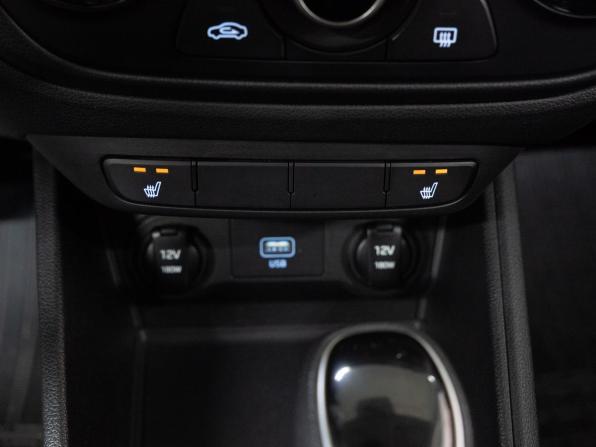 Hyundai Solaris II с пробегом 2019 года, цена 1 569 000 рублей, 86094 км, седан, Автокод Объявления