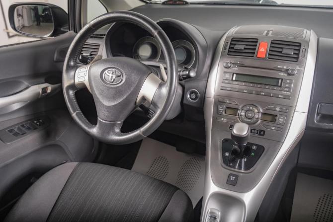 Toyota Auris I с пробегом 2007 года, цена 699 000 рублей, 198000 км, хэтчбек, Автокод Объявления