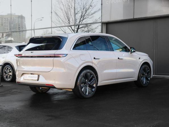 Li Auto (Lixiang) L6 I с пробегом 2025 года, цена 6 350 000 рублей, 17129 км, внедорожник, Автокод Объявления