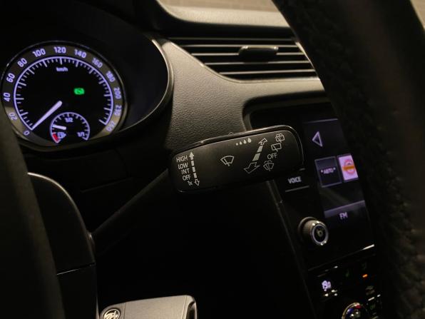 Skoda Octavia III (A7) Рестайлинг с пробегом 2020 года, цена 1 799 000 рублей, 75602 км, лифтбек, Автокод Объявления