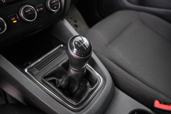 Volkswagen Jetta VI Рестайлинг с пробегом 2016 года, цена 949 000 рублей, 180000 км, седан, Автокод Объявления