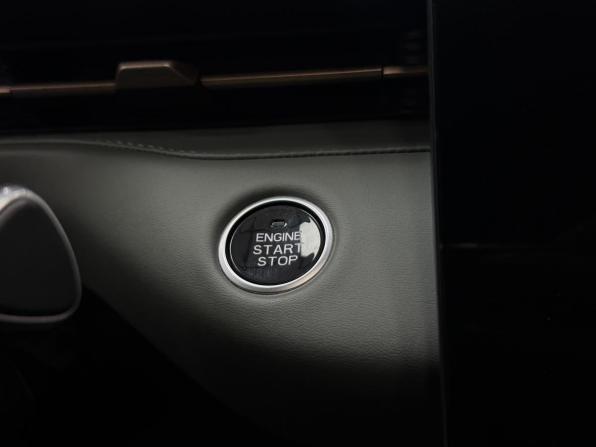 Changan Lamore с пробегом 2024 года, цена 2 150 000 рублей, 26850 км, седан, Автокод Объявления