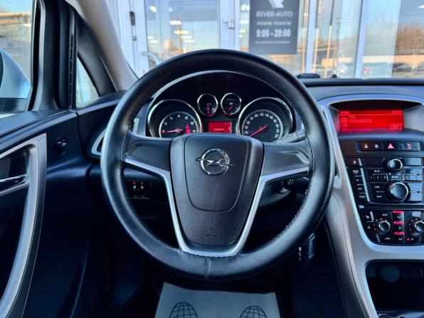 Opel Astra J с пробегом 2011 года, цена 680 000 рублей, 163140 км, хэтчбек, Автокод Объявления
